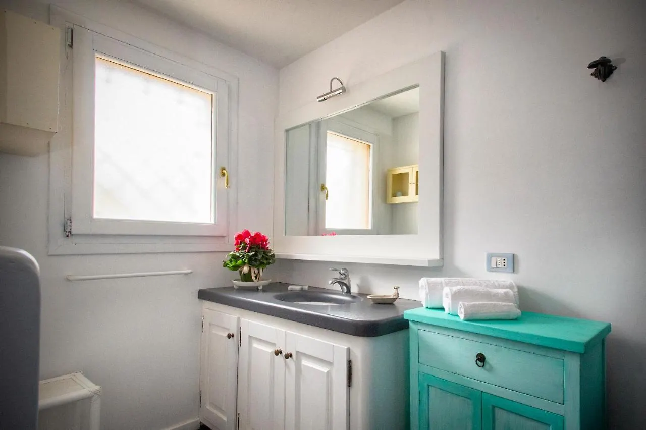 Villa Isuledda Prestige San Teodoro  İtalya