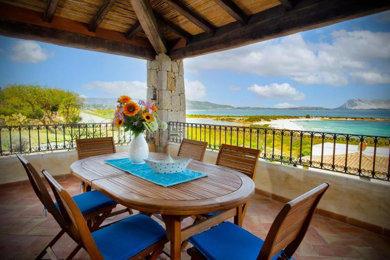 Villa Isuledda Prestige San Teodoro  İtalya